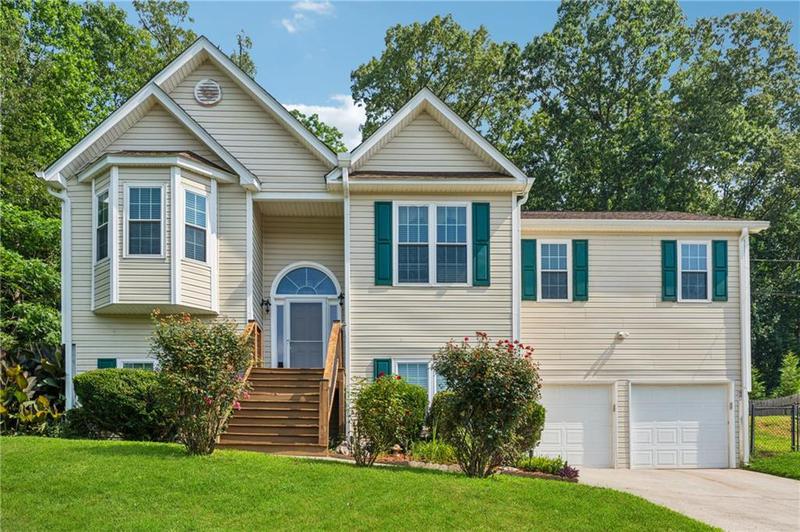 Image for property 672 Victorian Circle, Dallas, GA 30157
