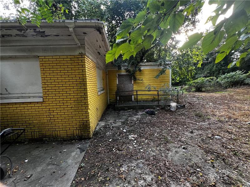Image for property 783 Cascade Avenue, Atlanta, GA 30310
