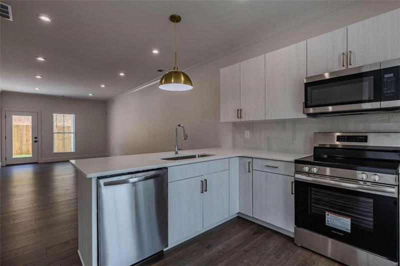 Image for property 121 Chateau Drive 121, Rome, GA 30161
