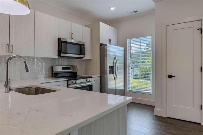 Image for property 121 Chateau Drive 121, Rome, GA 30161