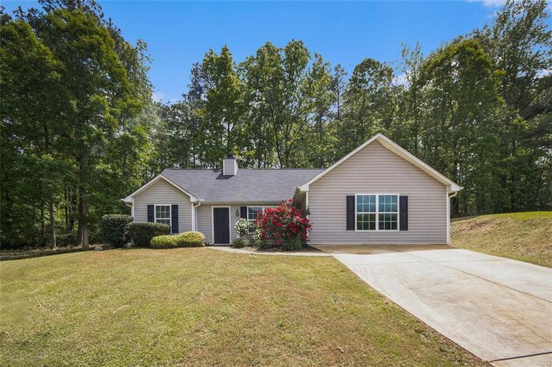 Image for property 332 CHRISTIAN Lane, Carrollton, GA 30116