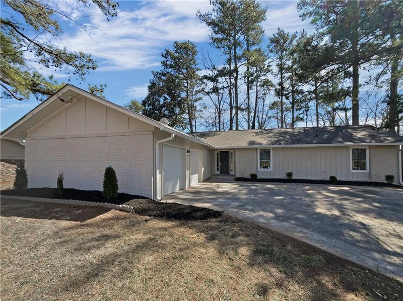 Image for property 5520 Morning Creek Circle, Atlanta, GA 30349
