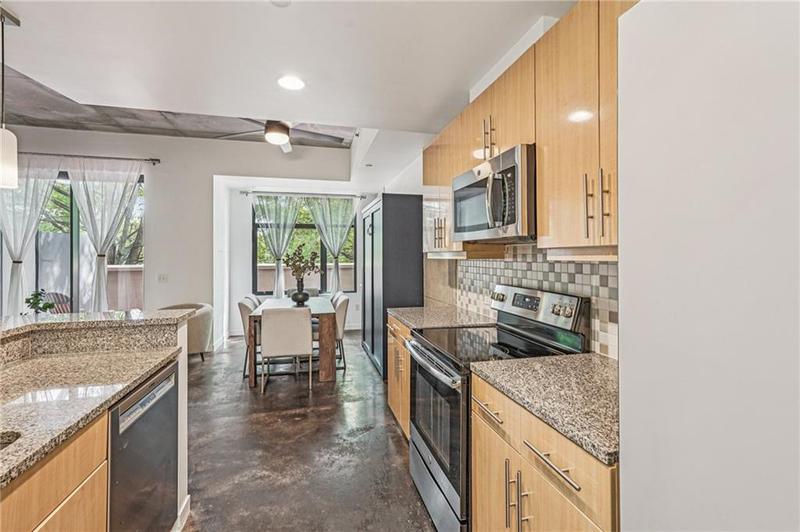 Image for property 335 W. Ponce De Leon Avenue 210, Decatur, GA 30030