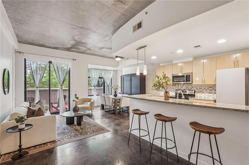 Image for property 335 W. Ponce De Leon Avenue 210, Decatur, GA 30030
