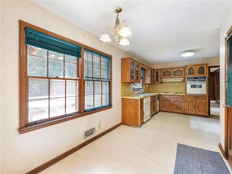 Image for property 260 Murphy Avenue, Lawrenceville, GA 30044