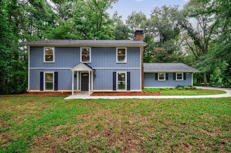 Image for property 11465 Elkins Road, Roswell, GA 30076