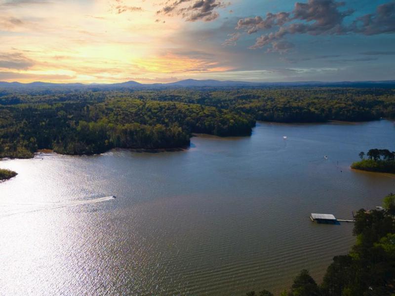 Image for property 107 Landsdowne Way, Cartersville, GA 30120