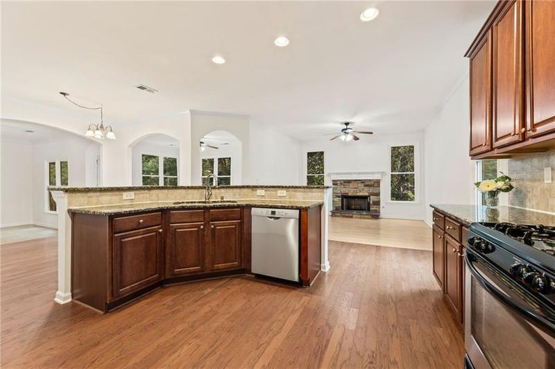 Image for property 5390 Vickery Circle, Cumming, GA 30040