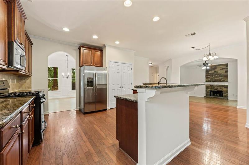 Image for property 5390 Vickery Circle, Cumming, GA 30040