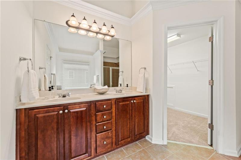 Image for property 5390 Vickery Circle, Cumming, GA 30040