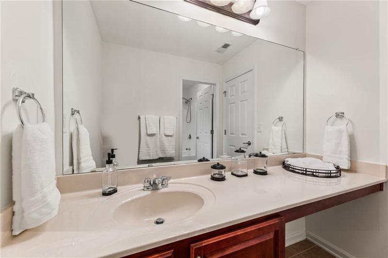 Image for property 5390 Vickery Circle, Cumming, GA 30040