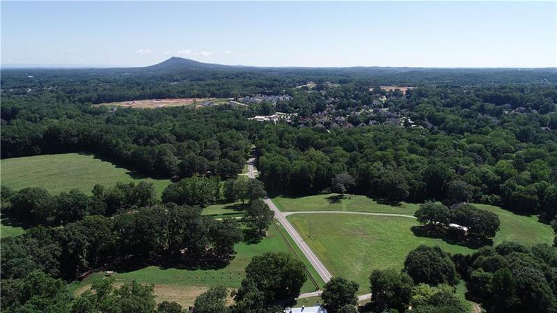 Image for property 5390 Vickery Circle, Cumming, GA 30040