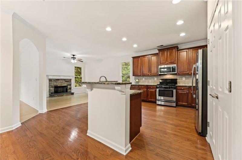Image for property 5390 Vickery Circle, Cumming, GA 30040