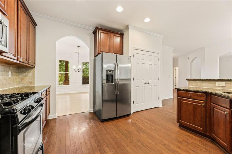 Image for property 5390 Vickery Circle, Cumming, GA 30040