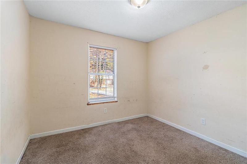 Image for property 2326 Chestnut Log Drive, Lithia Springs, GA 30122