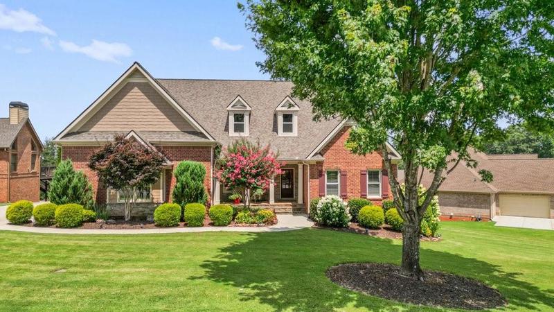 Image for property 135 Glenmill Way, Woodstock, GA 30188