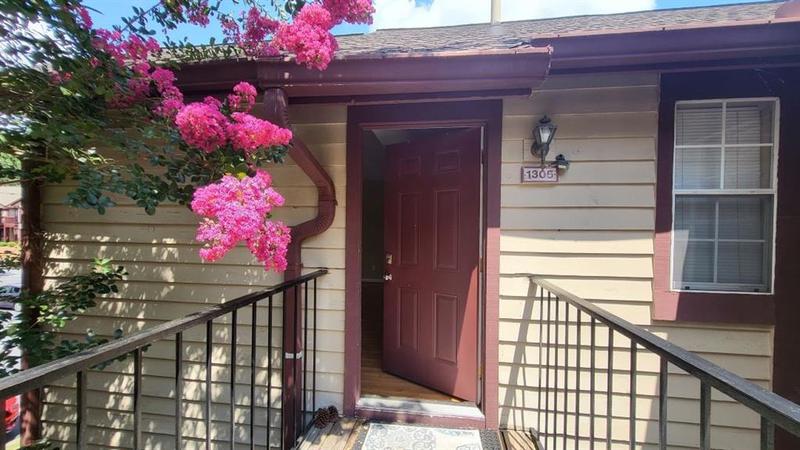 Image for property 1305 Red Deer Way, Alpharetta, GA 30022