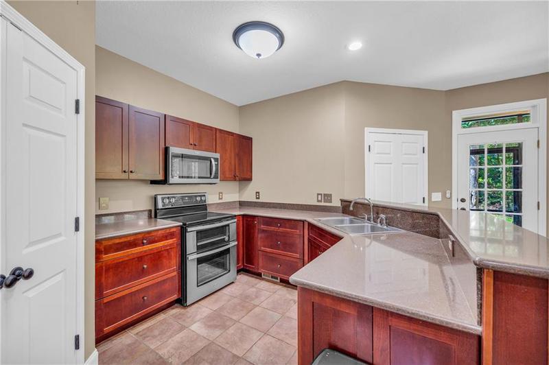 Image for property 496 Trotters Glen Road, Baldwin, GA 30511