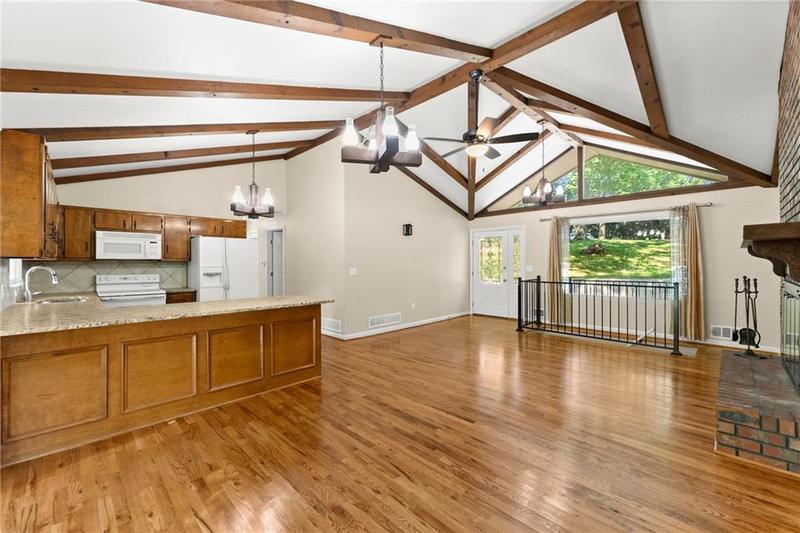 Image for property 8915 Bridgeview Circle, Gainesville, GA 30506