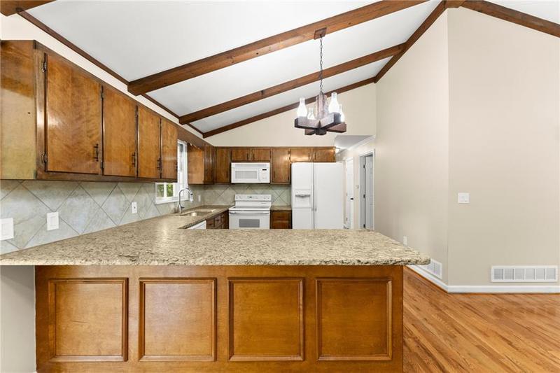 Image for property 8915 Bridgeview Circle, Gainesville, GA 30506