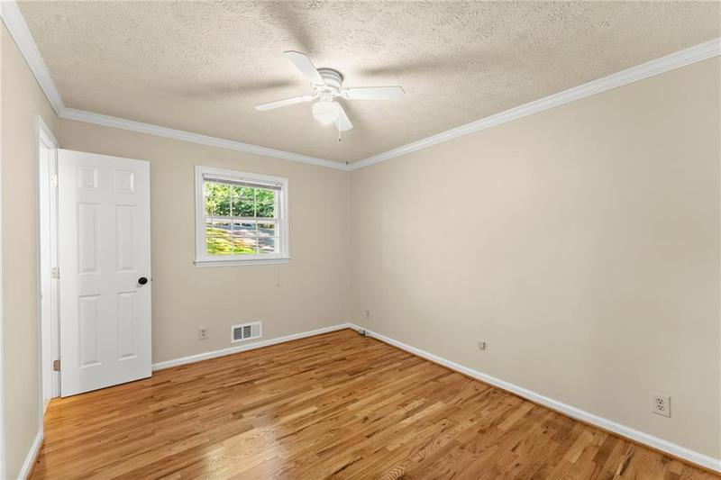 Image for property 8915 Bridgeview Circle, Gainesville, GA 30506