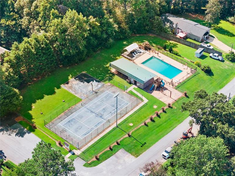 Image for property 8915 Bridgeview Circle, Gainesville, GA 30506