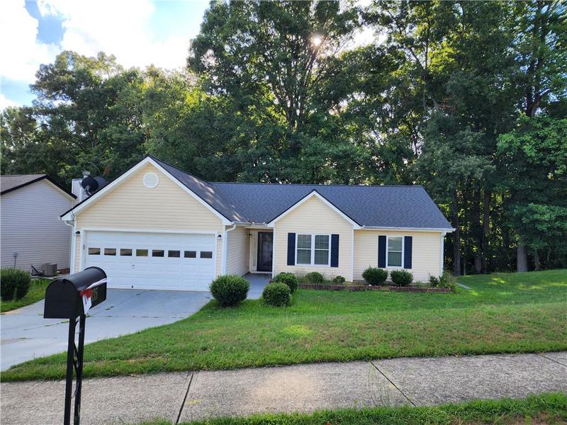 Image for property 835 Amelia Grove Lane, Lawrenceville, GA 30045
