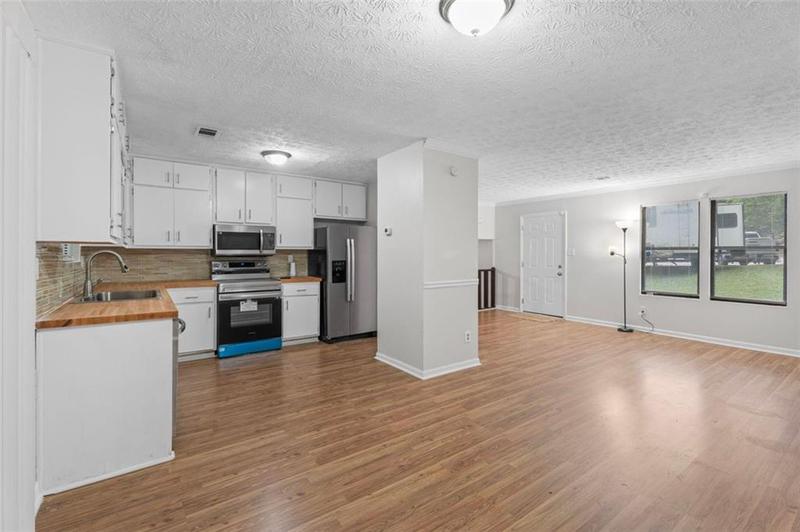 Image for property 4069 DARON Court, Ellenwood, GA 30294
