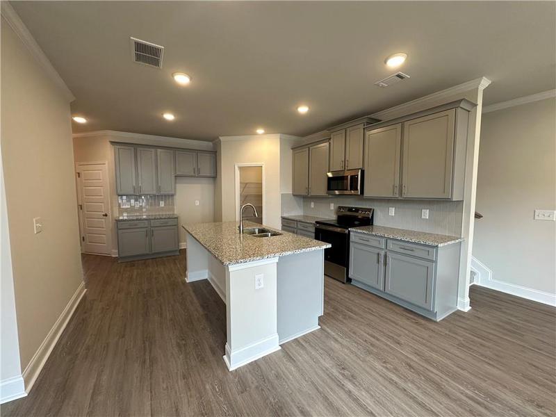 Image for property 5651 Chickory Drive 118, Flowery Branch, GA 30542