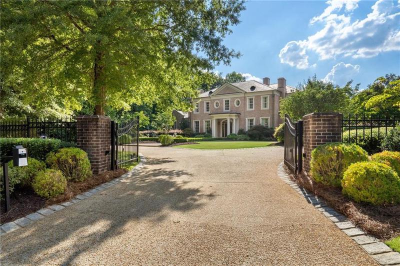 Image for property 3560 Ridgewood Road, Atlanta, GA 30327