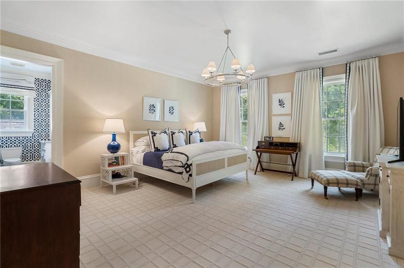 Image for property 3560 Ridgewood Road, Atlanta, GA 30327