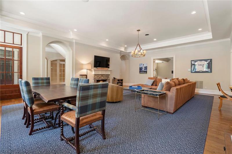 Image for property 3560 Ridgewood Road, Atlanta, GA 30327