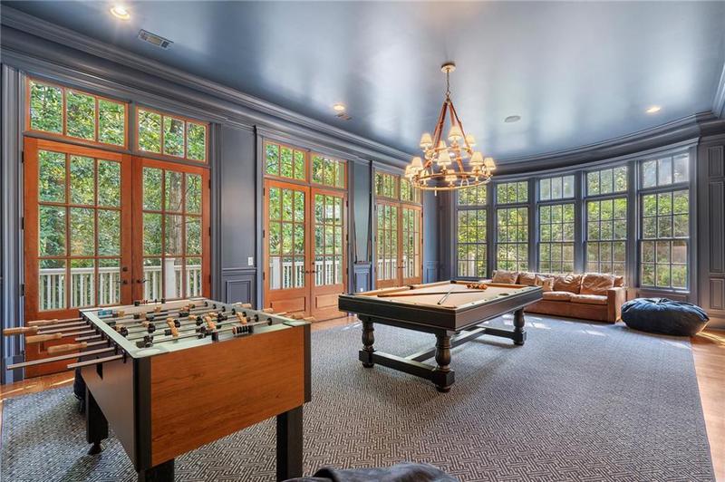 Image for property 3560 Ridgewood Road, Atlanta, GA 30327
