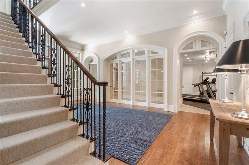 Image for property 3560 Ridgewood Road, Atlanta, GA 30327