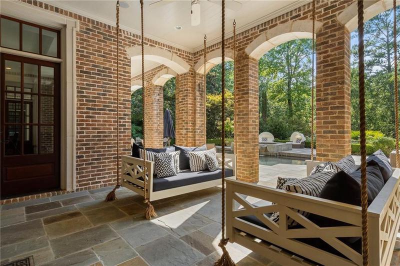 Image for property 3560 Ridgewood Road, Atlanta, GA 30327