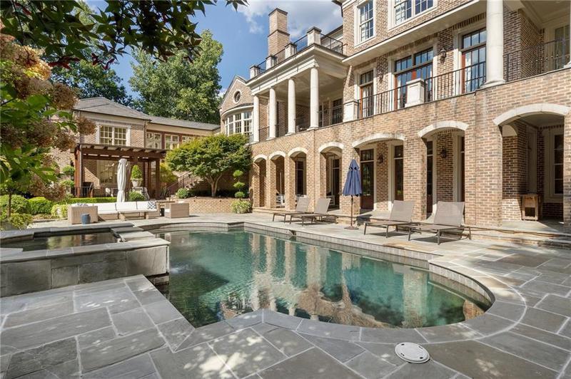 Image for property 3560 Ridgewood Road, Atlanta, GA 30327