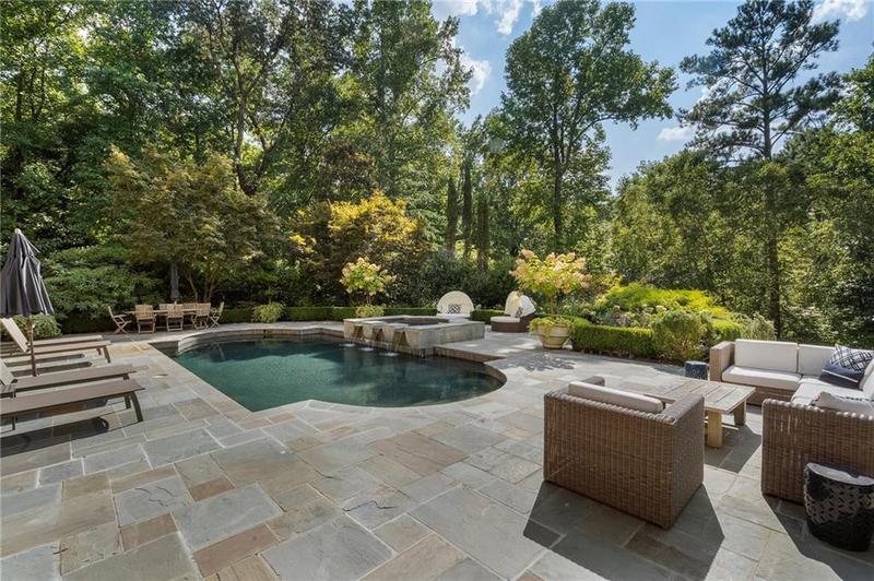 Image for property 3560 Ridgewood Road, Atlanta, GA 30327