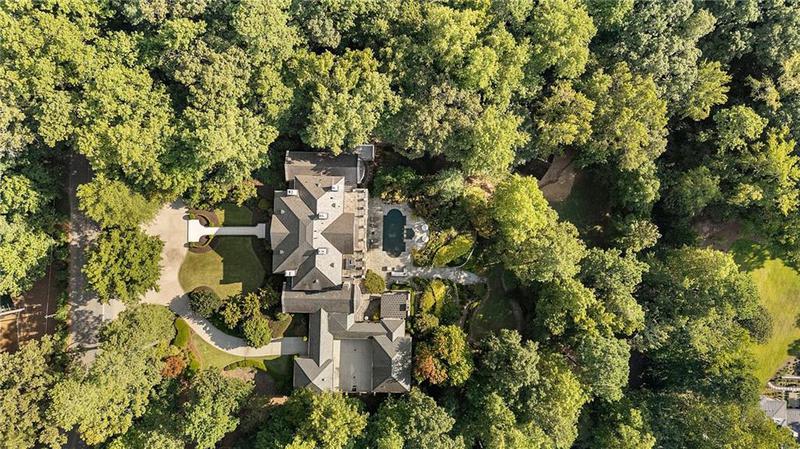 Image for property 3560 Ridgewood Road, Atlanta, GA 30327