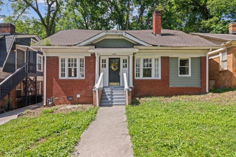 Image for property 1585 Olympian Circle, Atlanta, GA 30310