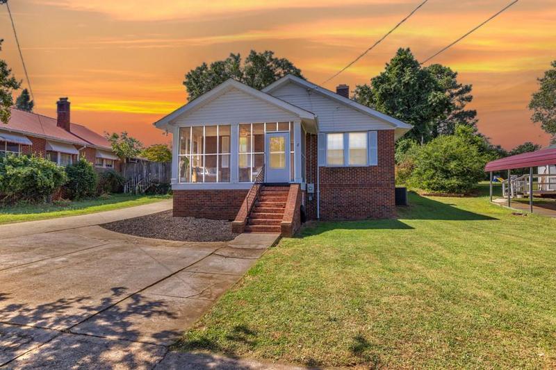 Image for property 8 J Avenue, Gainesville, GA 30504