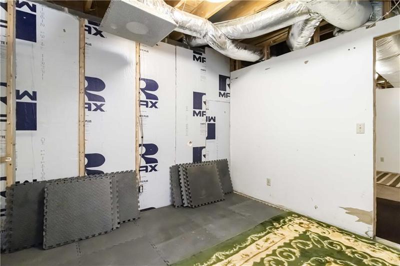 Image for property 5272 Cumberland Way, Stone Mountain, GA 30087