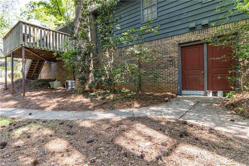 Image for property 5272 Cumberland Way, Stone Mountain, GA 30087