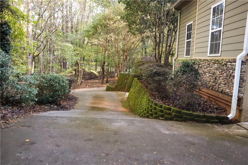 Image for property 346 River Bend Drive, Eatonton, GA 31024