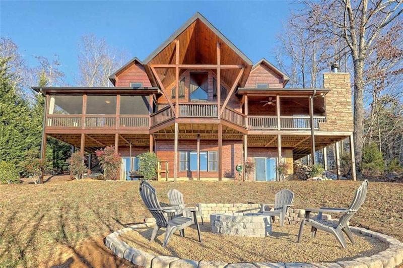 Image for property 25 White Eagle Trail, Mineral Bluff, GA 30559