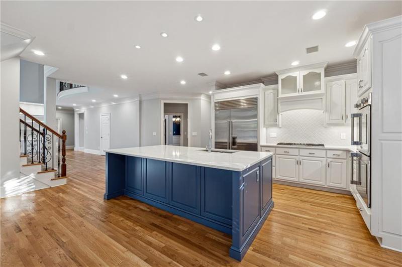 Image for property 2195 LAKE SHORE Landing, Alpharetta, GA 30005