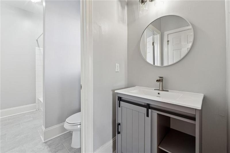 Image for property 2195 LAKE SHORE Landing, Alpharetta, GA 30005