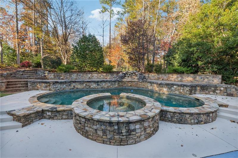 Image for property 2195 LAKE SHORE Landing, Alpharetta, GA 30005