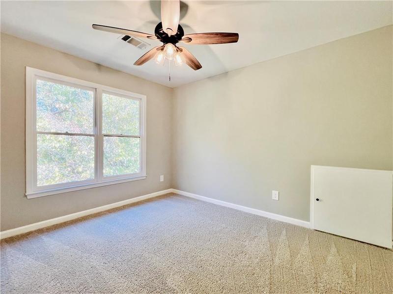 Image for property 430 Thornbush Trace, Lawrenceville, GA 30046