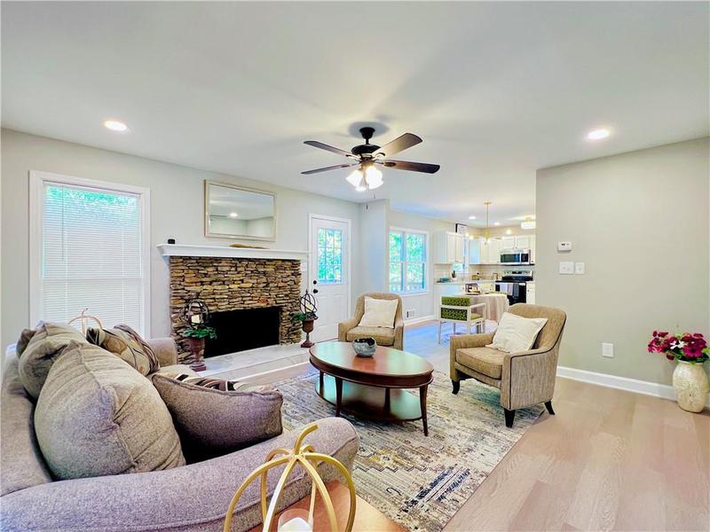 Image for property 430 Thornbush Trace, Lawrenceville, GA 30046