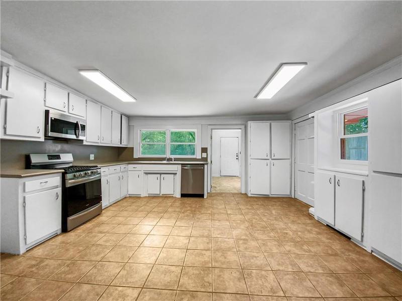 Image for property 143 Oglesby Bridge Road, Conyers, GA 30094